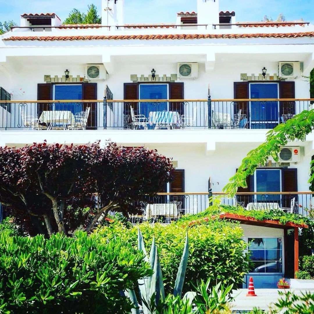 Argo Apartments Nea Poteidaia Dış mekan fotoğraf