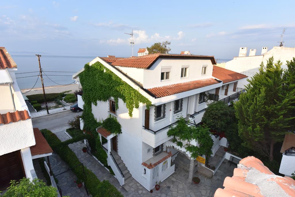 Argo Apartments Nea Poteidaia Dış mekan fotoğraf