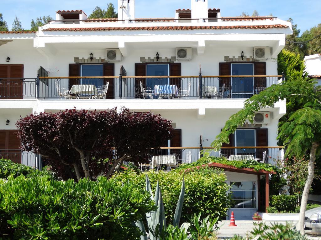 Argo Apartments Nea Poteidaia Dış mekan fotoğraf